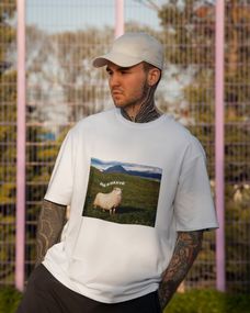 Oversize футболка з принтом Де я біла
