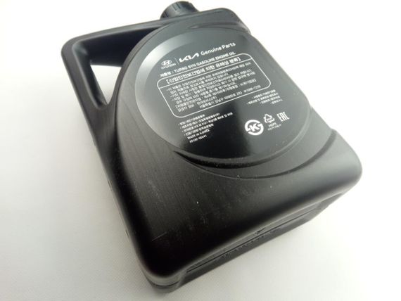 Олива моторна 5W-30 синтетична HYUNDAI Turbo SYN Gasoline 4 л. (05100-00441) (0510000441) | Зображення 1