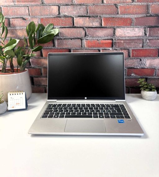 Ультрабук HP ProBook 440 G8 / 14" (1920x1080) IPS / Intel Core i3-1115G4 (4 (8) ядра по 4.1 GHz) / 8 GB DDR4 / 256 GB SSD / Intel UHD Graphics / WebCam б/у | Зображення 1