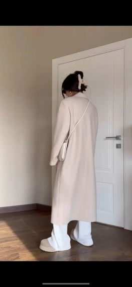 Женское стильное длинное пальто прямого кроя из кашемира без утеплителя с поясом цвет молочный XL | Зображення 4