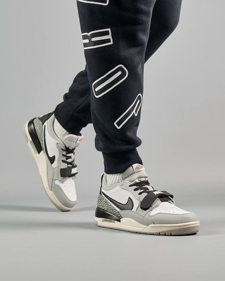Кроссовки  Air Jordan Legacy 312 Low M Grey White Black , Вьетнам A1385 43 27.5 | Зображення 2