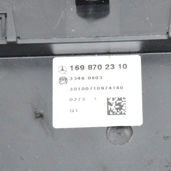 Кнопка обігріву сидіння Mercedes B-Class W245 2005-2011 Перемикач підігріву сидінь Мерседес 1698702310 | Зображення 2