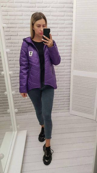 Жіноча демісезонна куртка з емблемою, арт.210/7, фіолет | Зображення 1