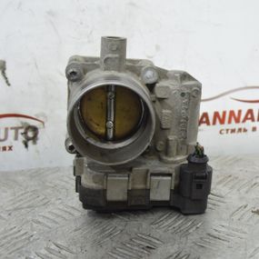 Дросельна заслінка 1.6 FSI Volkswagen Golf V Touran Jetta Bora дросель Фольксваген Гольф Туран 03C133062A