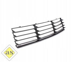 Решетка в бампер VW Passat (B5+) '00-05 (Signeda) 3B0853677E