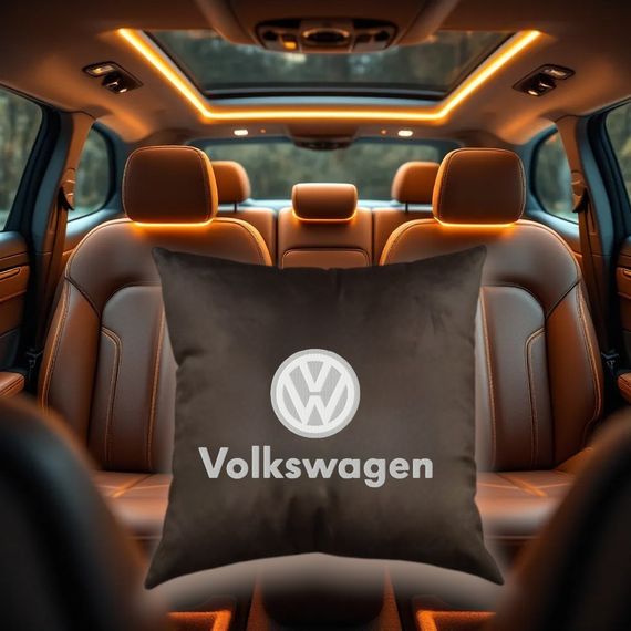 Авто Подушка з вишивкою логотипу марки Volkswagen фольцваген коричневий автомобілісту 00054