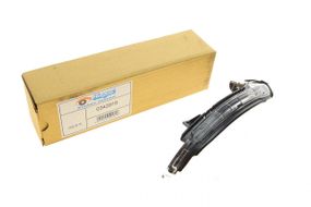 Повторювач повороту на дзеркало Audi A6 11-18 R  0342916