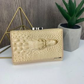 Гаманець жіночий маленький шкіряний стильний під рептилію Молочний