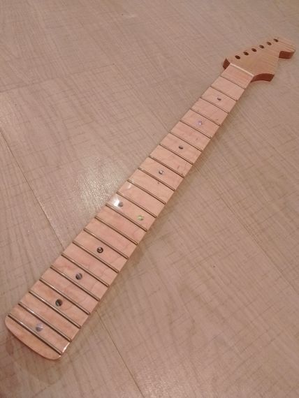 Гриф кленовый ЛАК Винтаж для электрогитары електрогитари гитары Fender Stratocaster ST 21 лад | Зображення 6