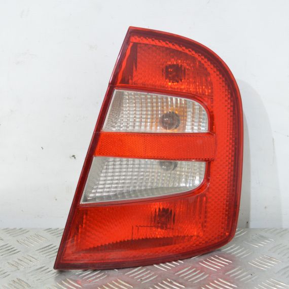 Ліхтар задній правий Skoda Fabia I 1999-2004 хетчбек рестайлінг Фара стоп задня права Шкода Фабія 1 6Y6945096B