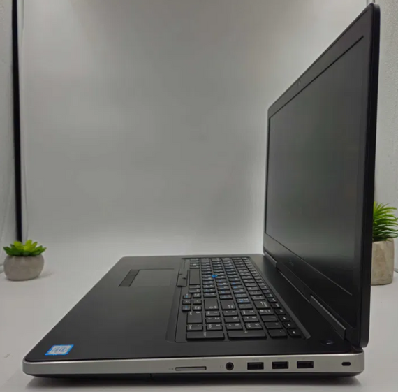 Ноутбук Dell - Precision 7720 17.3"IPS/i7-7820HQ/WX4130/16/512 Б/В | Зображення 3