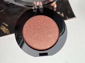 Тіні Sephora Colorful nacre Shimmer #364 Cherry blossom