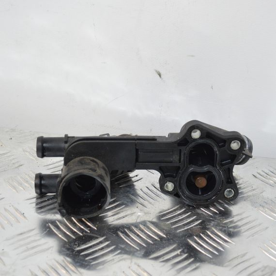 Корпус термостата 1.2 TSI Skoda Fabia Octavia Rapid Yeti 2009-2015 Термостат Шкода Фабія Октавія 03F121111A | Зображення 1