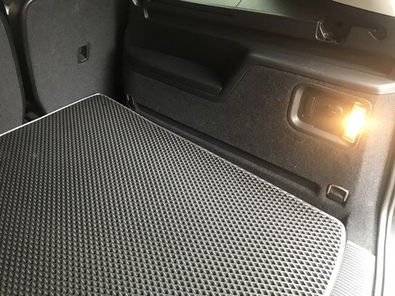 Килимок багажника верхній (EVA, чорний) для Volkswagen Sharan 2010-2024 рр | Зображення 2