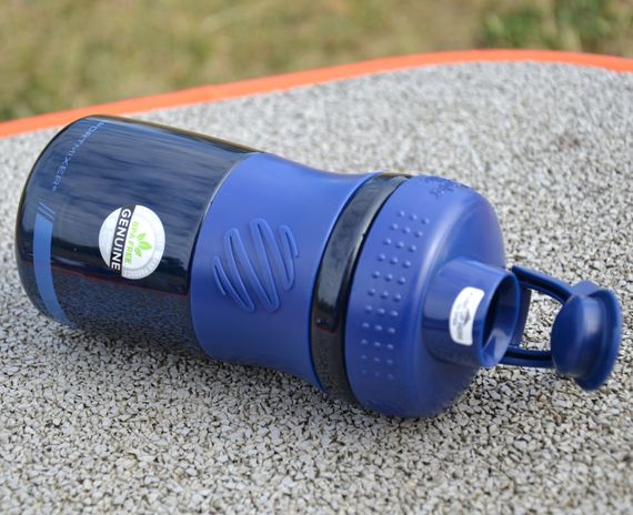 Шейкер спортивний (пляшка) BlenderBottle SportMixer Flip 20oz/590ml Navy | Зображення 8