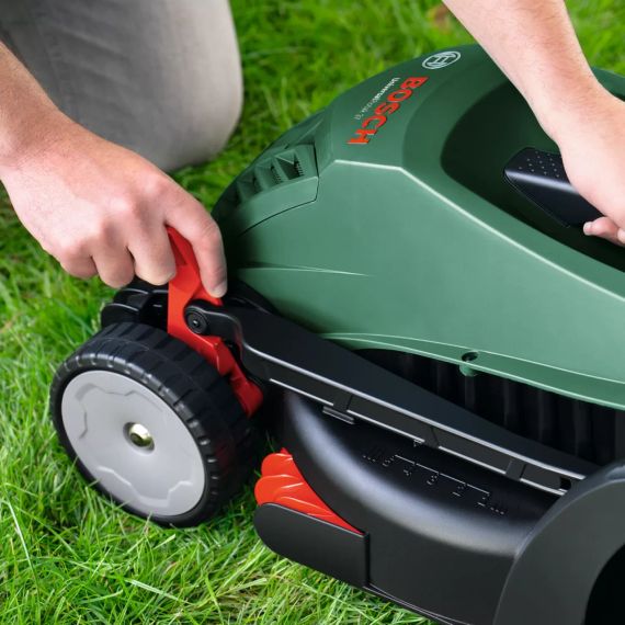 Газонокосарка Bosch UniversalRotak 34-405 (06008A6401) | Зображення 3