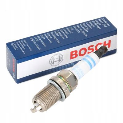 Свеча зажигания Bosch 0 242 240 707 | Зображення 1