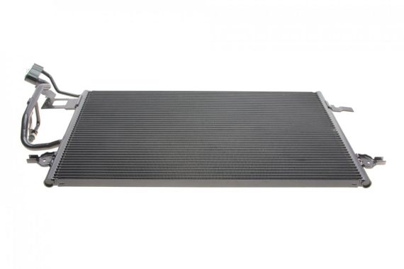 Радіатор кондиціонера VW Passat 1.6-2.8i 1.9-2.5TDI 00-05 58005189