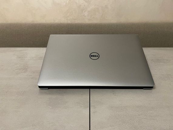 Мобильная рабочая станция Б-класс Dell XPS 15 9560 / 15.6" (3840x2160) IPS Touch / Intel Core i7-7700HQ (4 (8) ядра по 2.8 - 3.8 GHz) / 16 GB DDR4 / 256 GB SSD M.2 / nVidia GeForce GTX 1050, 4 GB GDDR5, 128-bit / WebCam б/у + Подарок Мышь / USB | Зображення 7