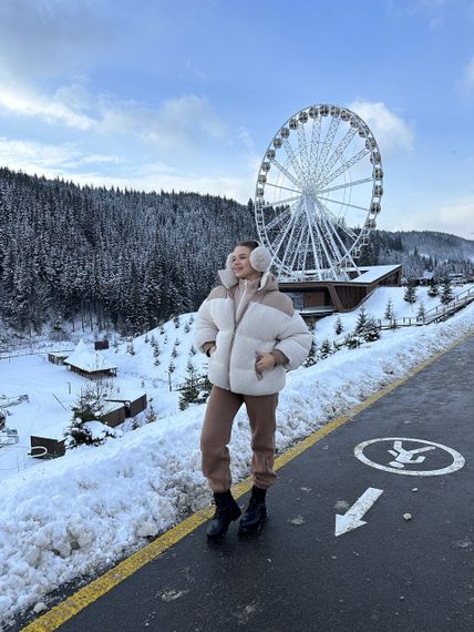 Женский пуховик Fluffy Puffer из эко меха молоко с бежевыми вставками со съемным капюшоном XL | Зображення 6