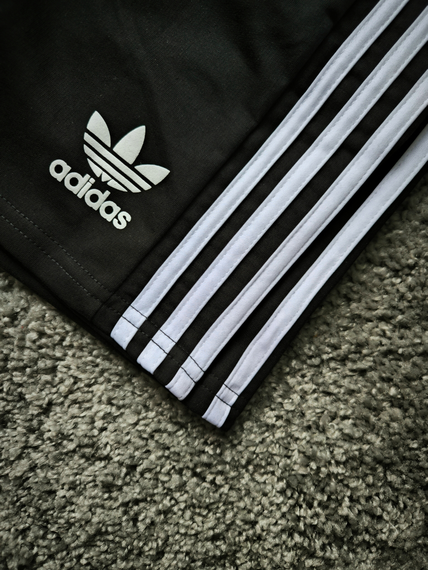 Чоловічі шорти Adidas чорні | Зображення 2