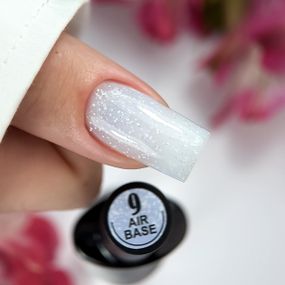 База с шиммером Crooz Air Base №09 (прохладный молочно-голубой) 8мл