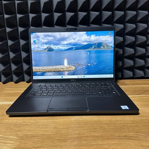 Ноутбук Dell Latitude 5401 / 14" (1920x1080) IPS / Intel Core i7-9750H (6 (12) ядер по 2.6 - 4.5 GHz) / 16 GB DDR4 / 256 GB SSD / Intel UHD Graphics 630 / WebCam б/у | Зображення 1