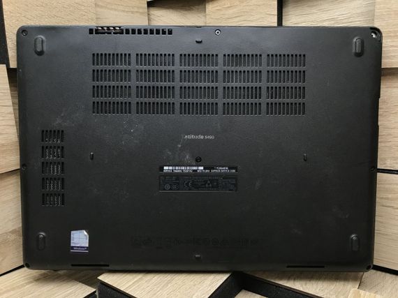 Ноутбук Б-клас Dell Latitude 5490 / 14" (1920x1080) IPS / Intel Core i5-8250U (4 (8) ядра по 1.6 - 3.4 GHz) / 8 GB DDR4 / 240 GB SSD M.2 / Intel UHD Graphics 620 / WebCam / USB 3.1 / HDMI б/в | Зображення 8