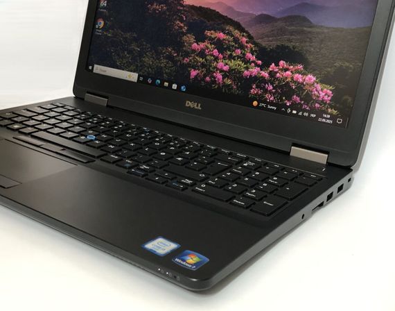Ноутбук Dell Latitude E5570 / 15.6" (1366x768) TN / Intel Core i3-6100U (2 (4) ядра по 2.3 GHz) / 8 GB DDR4 / 128 GB SSD / Intel HD Graphics 520 / WebCam / Win 10 Pro б/в | Зображення 8