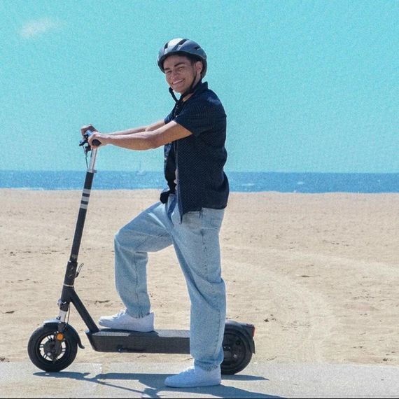 Електросамокат OKAI ES40-Black 10", 500(1000)W, 15.6Ah, 70km, 38km\h, 25%, NFC, App, 23kg | Зображення 7