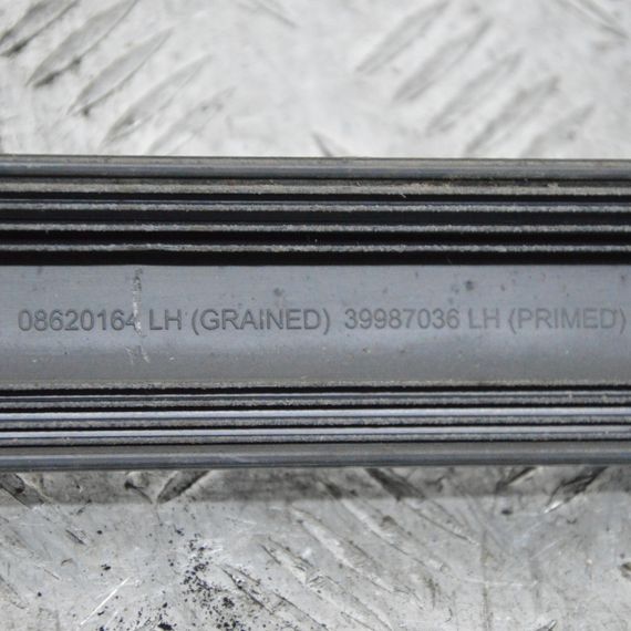 Накладка передніх лівих дверей Volvo V50 S40 2003-2012 Молдинг передніх лівих дверей Вольво В50 39987036 | Зображення 4