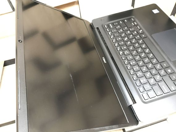 Ноутбук Б-класс Dell Vostro 5581 / 15.6" (1920x1080) IPS / Intel Core i5-8265U (4 (8) ядра по 1.6 - 3.9 GHz) / 8 GB DDR4 / 256 GB SSD M.2 / Intel UHD Graphics 620 / WebCam / HDMI / Windows 10 б/у | Зображення 9