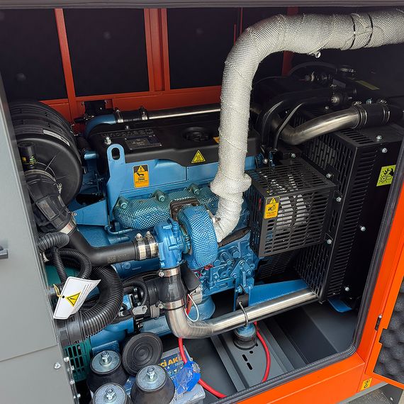 Дизельный генератор OYAL OYB-85 BAUDOUIN 4M10G70-5 88KVA/70 кВт, генератор переменного тока OYL225FS, расход 75% нагрузки — 13,5 | Зображення 4