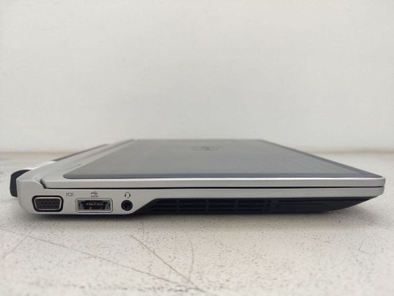 Нетбук Dell Latitude E6220 / 12.5" (1366x768) TN / Intel Core i5-2520M (2 (4) ядра по 2.5 - 3.2 GHz) / 8 GB DDR3 / 128 GB SSD / Intel HD Graphics 3000 / WebCam б/у | Зображення 3