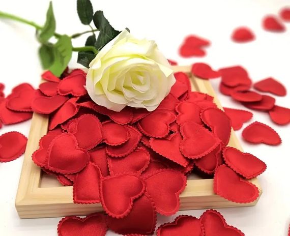 Декор , прикраси- Шовкові  серця  Колір червоний  ( 100 шт) Новинка ! | Зображення 1