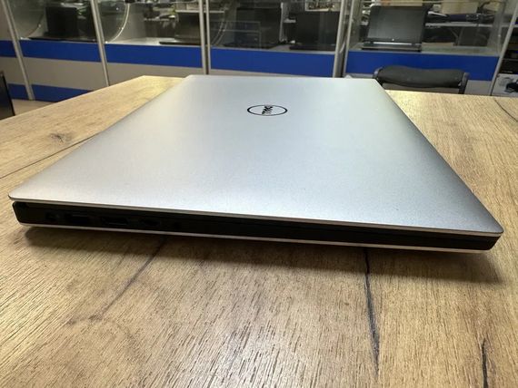 Ноутбук Dell XPS 9560 15.6" FHD IPS core i7 7700HQ/16Gb/SSD 256Gb/ GTX 1050 Б/В | Зображення 5