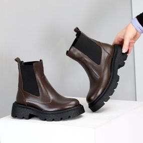 Зручні шкіряні шоколадні зимові черевики челсі з еластичною вставкою 39