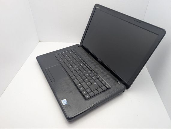 Ноутбук Dell Inspiron N5030 / 15.6" (1366x768) TN / Intel Pentium T4500 (2 ядра по 2.3 GHz) / 6 GB DDR3 / 250 GB HDD / Intel HD Graphics / WebCam / DVD-ROM б/в | Зображення 4