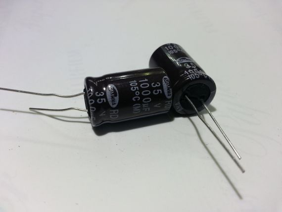 1500mkf - 25v  RD 13*20  SAMWHA, 105°C конденсатор електролітичний | Зображення 1