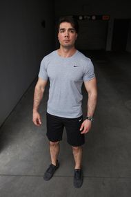Комплект чоловічий Nike: футболка сіра + шорти чорні (9852144482)