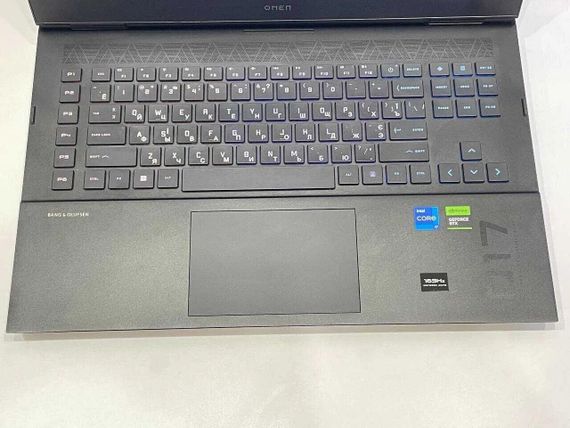 Игровой ноутбук Б-класс HP Omen 17-cm2047nr / 17.3" (2560x1440) IPS / Intel Core i7-13700HX (16 (24) ядер по 2.1 - 5.0 GHz) / 16 GB DDR5 / 240 GB SSD / nVidia GeForce RTX 4070, 8 GB GDDR6, 128-bit / WebCam б/у | Зображення 2