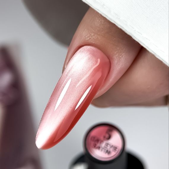 Гель-лак сатинова кішка Crooz №05 Satin Cat (рожево-кораловий) 8мл | Зображення 1