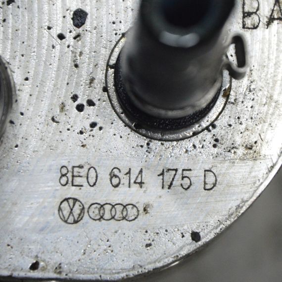 Насос гідравлічний ESP Audi A6 C5 1997-2004 Насос головного гальмівного циліндра Ауді а6 8E0614175D | Зображення 3