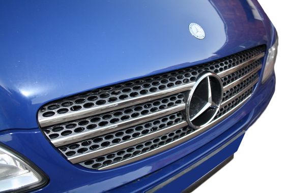 Накладка на решетку 2004-2010 (нерж) Carmos - Турецкая сталь для Mercedes Vito W639 | Зображення 1