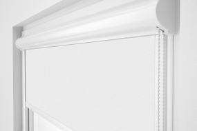Рулонна штора Rolets Роял 2-808-625 62.5x170 см закритого типу Біла