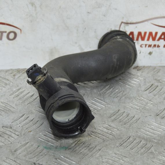 Патрубок системи охолодження BMW 5 E60 2003-2010 Трубка радіатора БМВ е60 17127521778 | Зображення 1