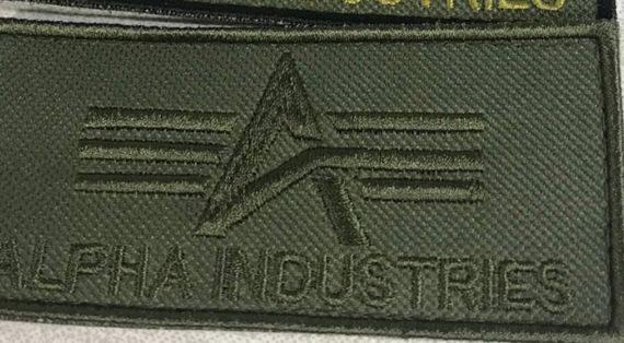 Шеврон ALPHA INDUSTRIES