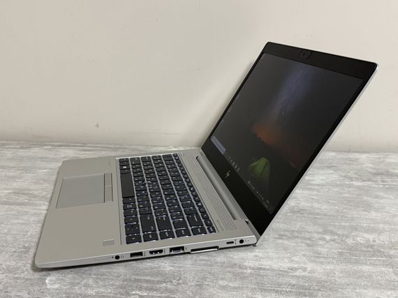 Ультрабук Б-класс HP Elitebook 745 G5 / 14" (1920x1080) IPS / AMD Ryzen 7 Pro 2700U (4 (8) ядра по 2.2 - 3.8 GHz) / 16 GB DDR4 / 256 GB SSD / AMD Radeon Vega 10 Graphics / WebCam б/у | Зображення 3