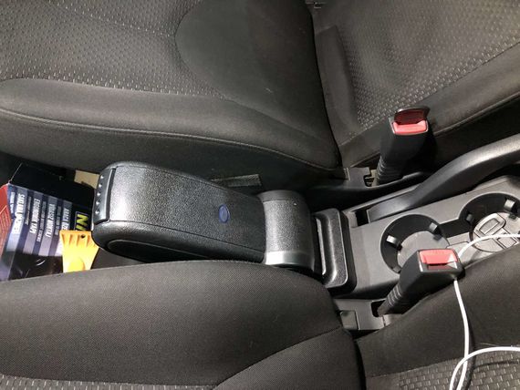 Подлокотник (в подстаканник) для Hyundai Accent 2006-2010 гг | Зображення 2