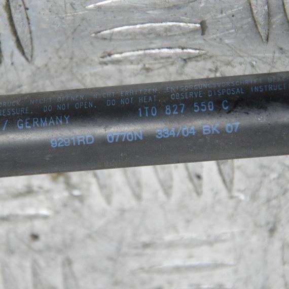 Амортизатор кришки багажника Volkswagen Touran 2003-2010 Газова пружина Фольксваген Туран 1T0827550C | Зображення 3